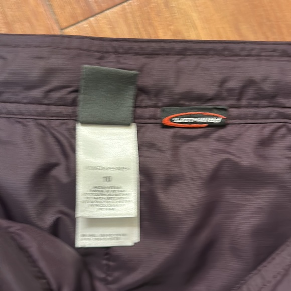 The North Face purple quilted mini skirt. Like new condition. - Picture 3 of 4